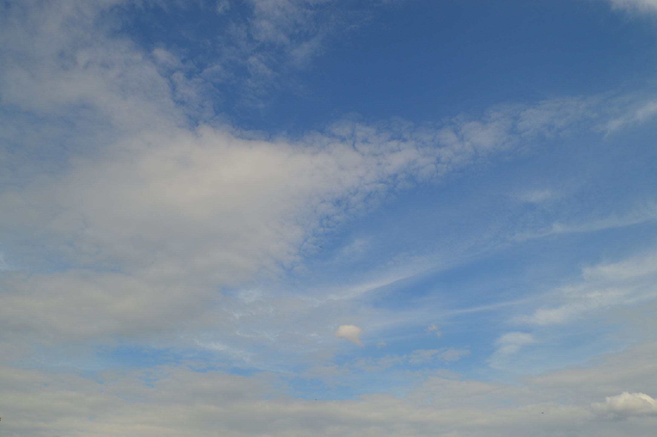 Nice Clouds for 2200 x 1463 resolution